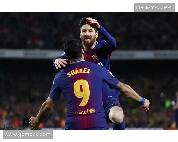 足球俱乐部球星背后的故事与成就探索：从成长经历到辉煌时刻